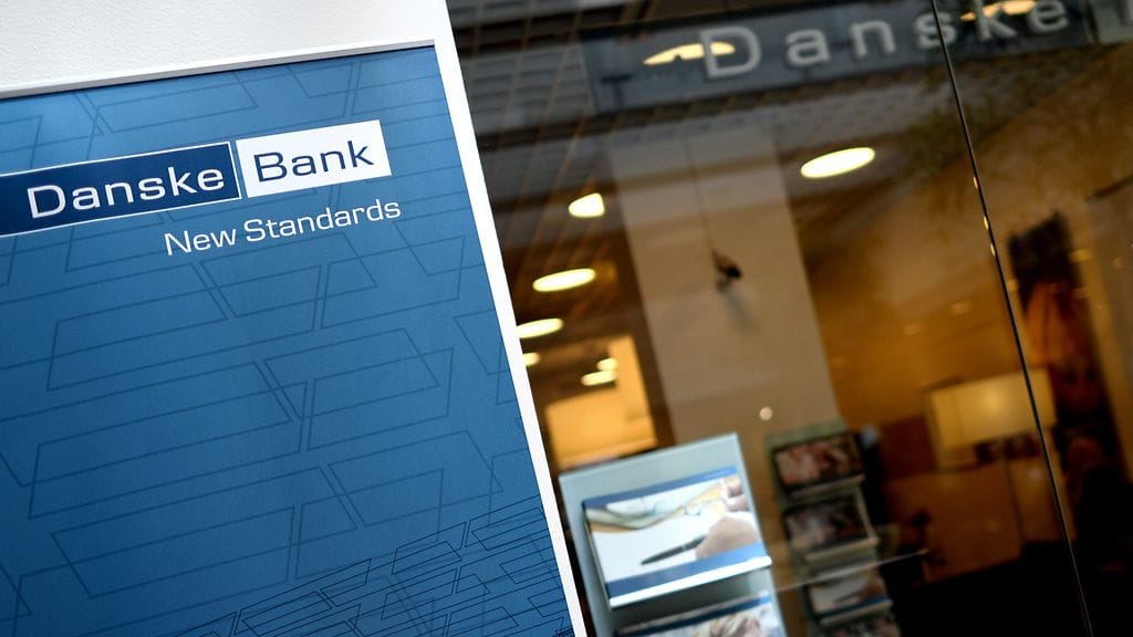 Danske Bankin päätös karsia konttoreitaan on laskenut suomalaisten tyytyväisyyttä pankkiin.