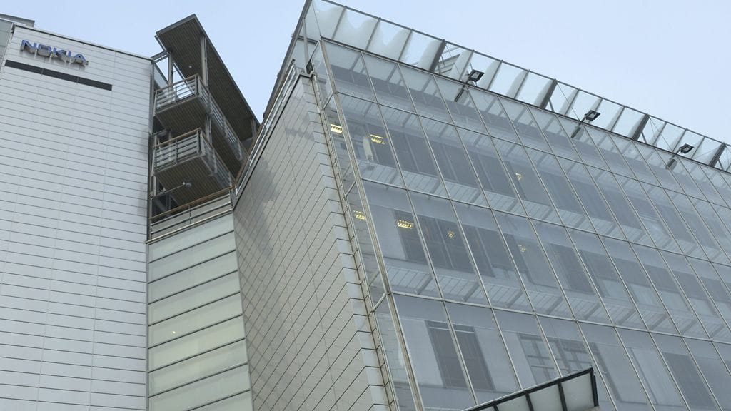 Matkapuhelinliiketoiminnan myynnin jälkeen Nokian brändi muuttuu merkittävästi, sanovat asinatuntijat.