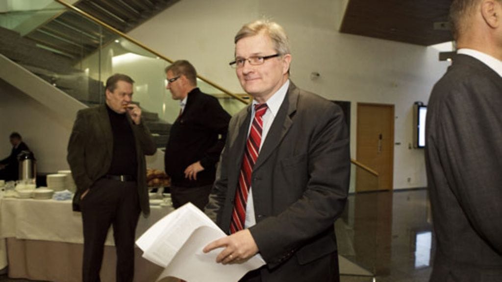 Perustuslakivaliokunnan puheenjohtaja Johannes Koskinen (sd.)