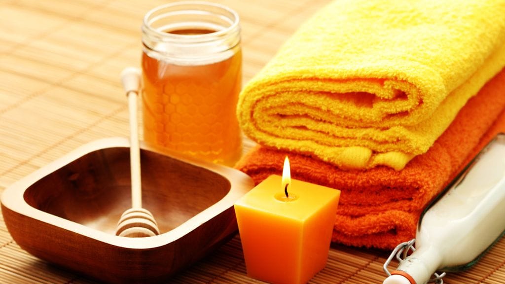 Kuulas iho ja kauniit hiukset voit saavuttaa hunajaa hyödyntämällä.