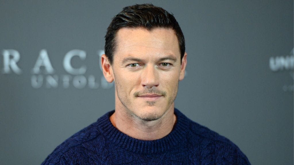 Luke Evans on hurmaava walesilainen näyttelijäkomistus.