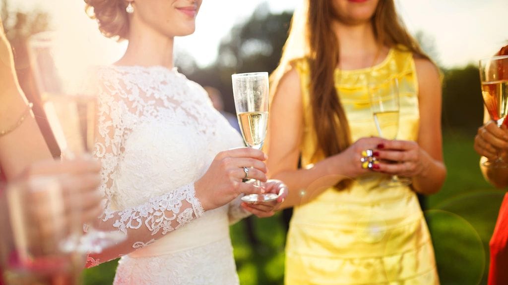 Mitä häävieraan tulee muistaa juhlapukeutumisessa?