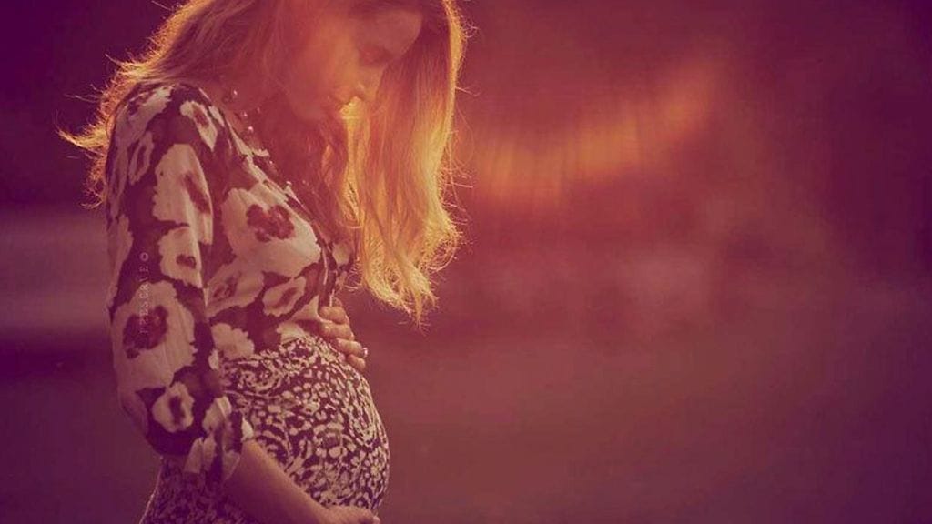 Gossip Girl -sarjasta huimaan suosioon noussut Blake Lively odottaa esikoistaan.