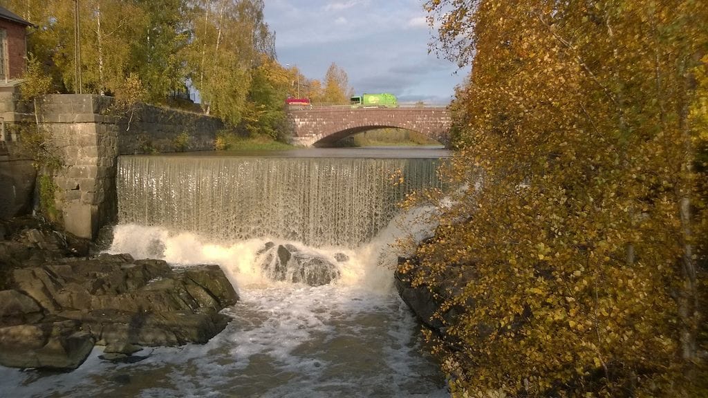 Helsingin Vanhankaupunginkoskesta löytyi ruumis.