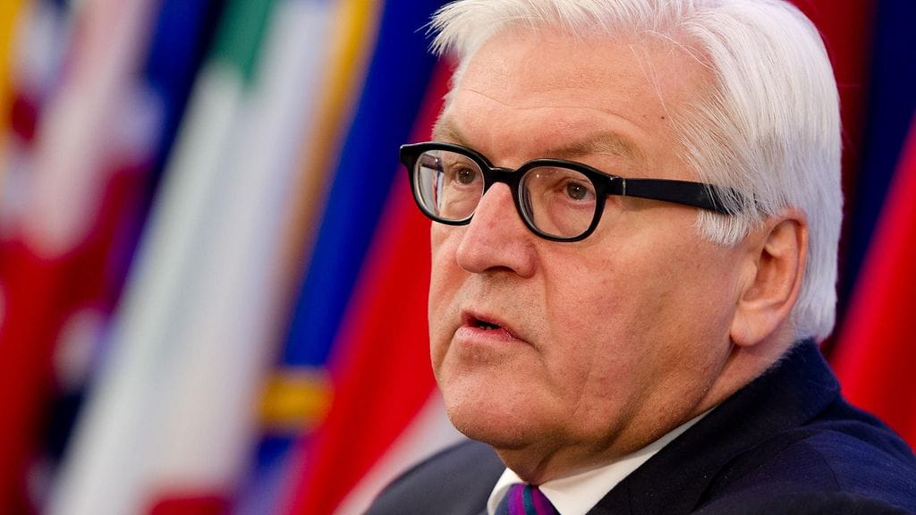 Saksan ulkoministeri Frank-Walter Steinmeier Steinmeier sanoo tiedotteessa, että ihmisten osallisuuden rikolliseen toimintaan Turkissa täytyy olla todistettavissa.