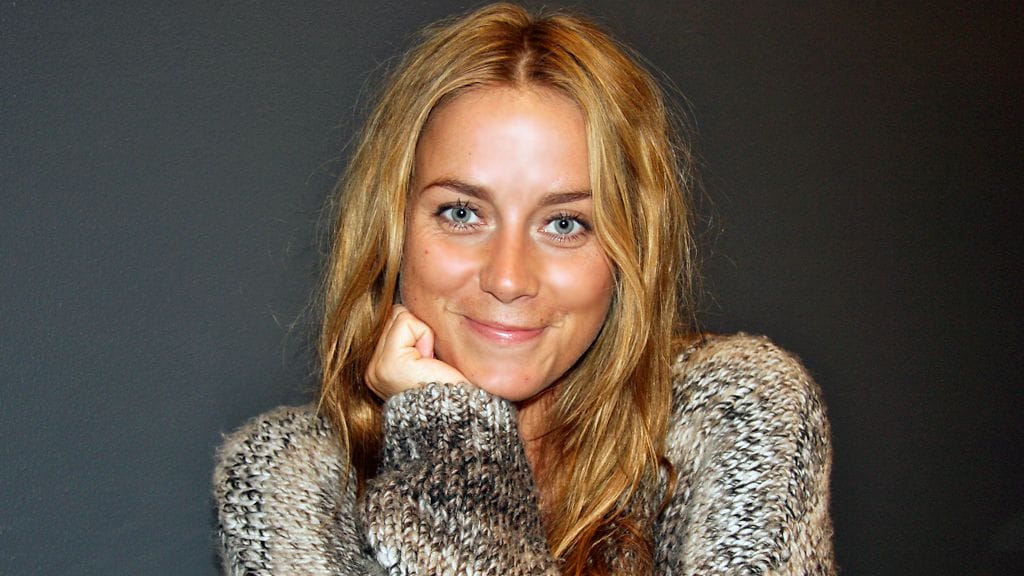 Iina Kuustonen tähdittää Putousta.