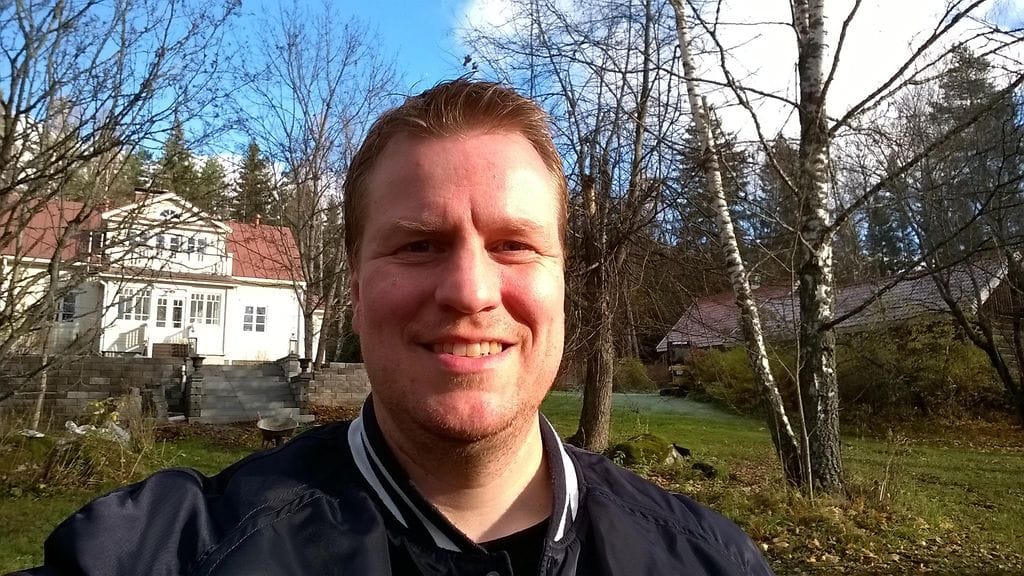 Nokia Lumia 735 -selfiepuhelimella otettu kuva