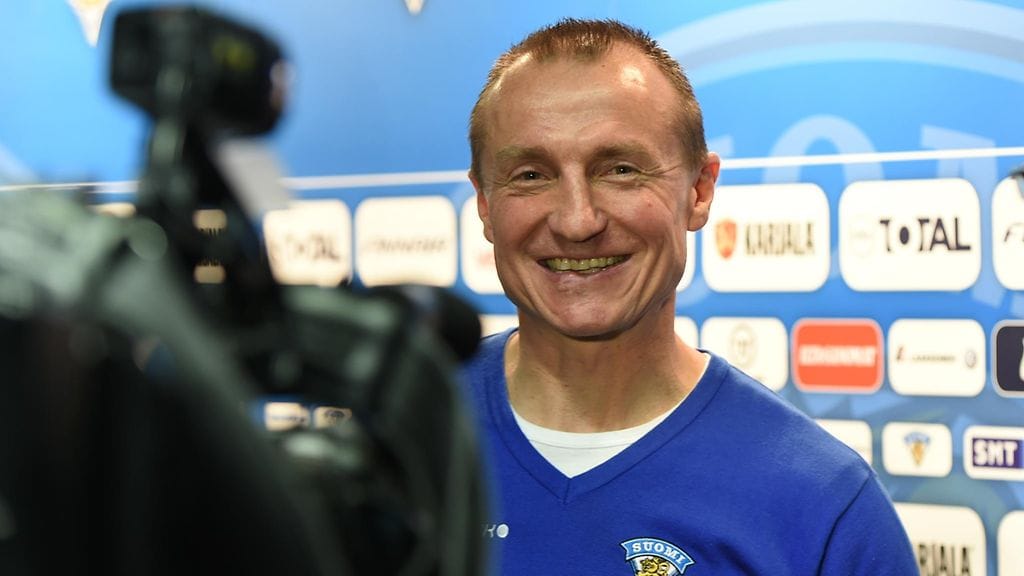 Leijonien GM:nä toimivan Jere Lehtisen työ joukkueen julkaisussa aikaistuu.