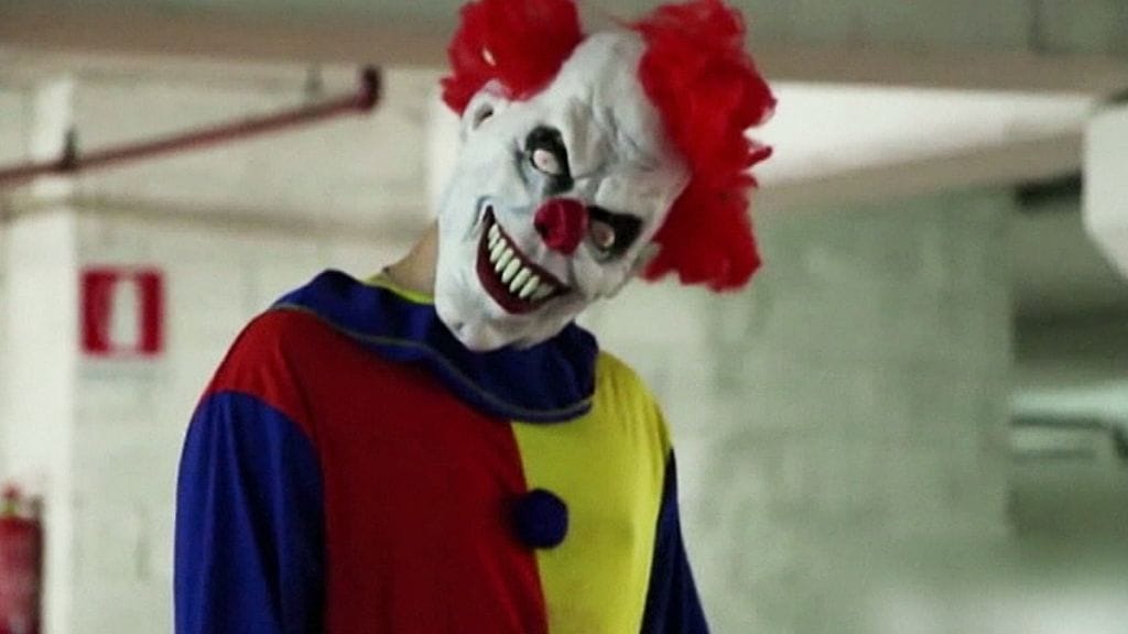 Klovnit pelottavat monia ihmisiä. Kuvituskuva.