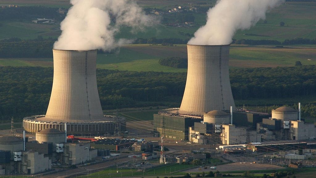 Kuvituskuva. Kuvassa Ranskan Cattenomissa sijaitseva ydinvoimala.