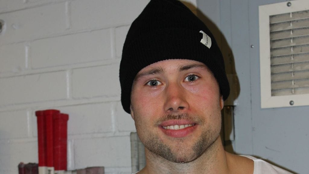 Christoffer Perssonin viiksien kasvattaminen on hyvässä vauhdissa.