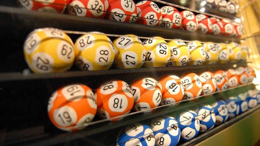 kaksi eilisiltaisen arvonnan voitoista meni Norjaan. Yksi tuli Suomeen.