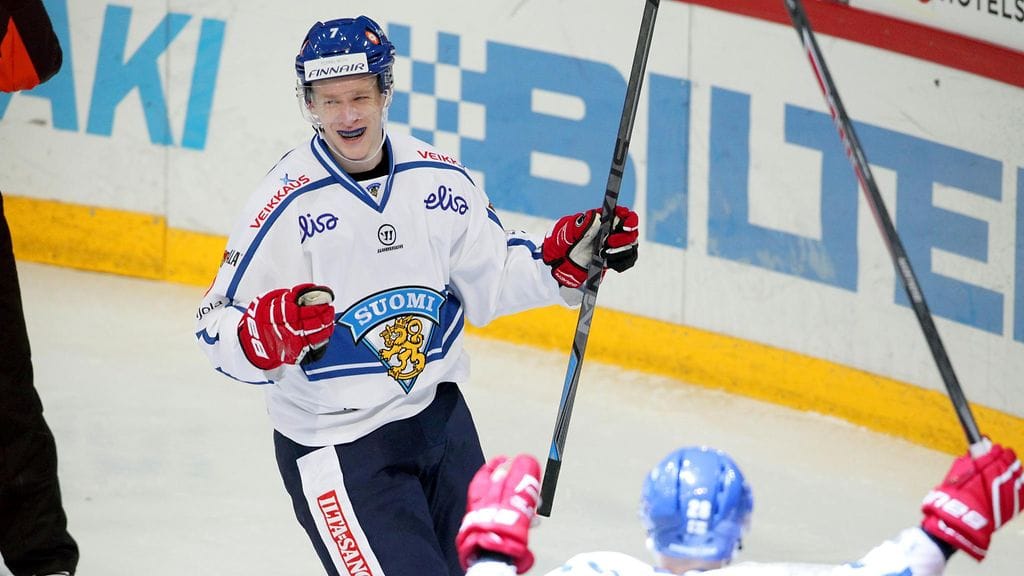 Esa Lindell edustaa valitun Leijona-ryhmän nuorempaa kaartia.