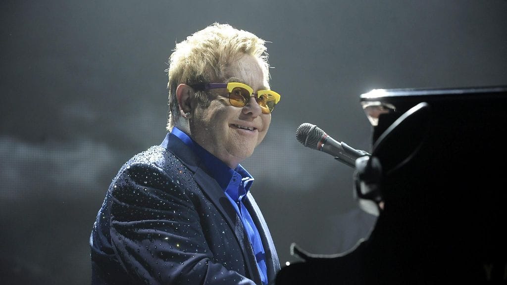 Sir Elton John esiintyi Hartwall Arenalla marraskuussa 2014.