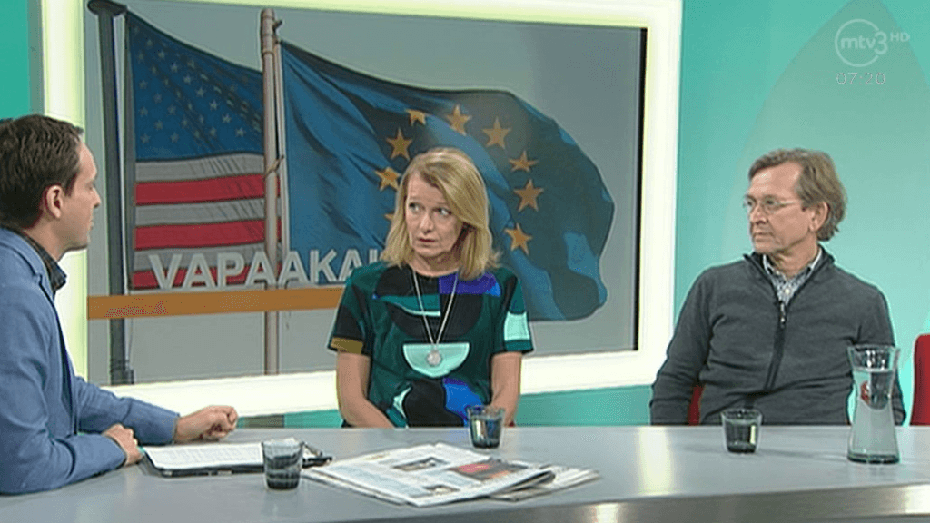 Eurooppa- ja ulkomaankauppaministeri Lenita Toivakka ja Helsingin yliopiston kansainvälisen oikeuden professori Martti Koskenniemi keskustelivat TTIP-sopimuksesta Huomenta Suomessa.