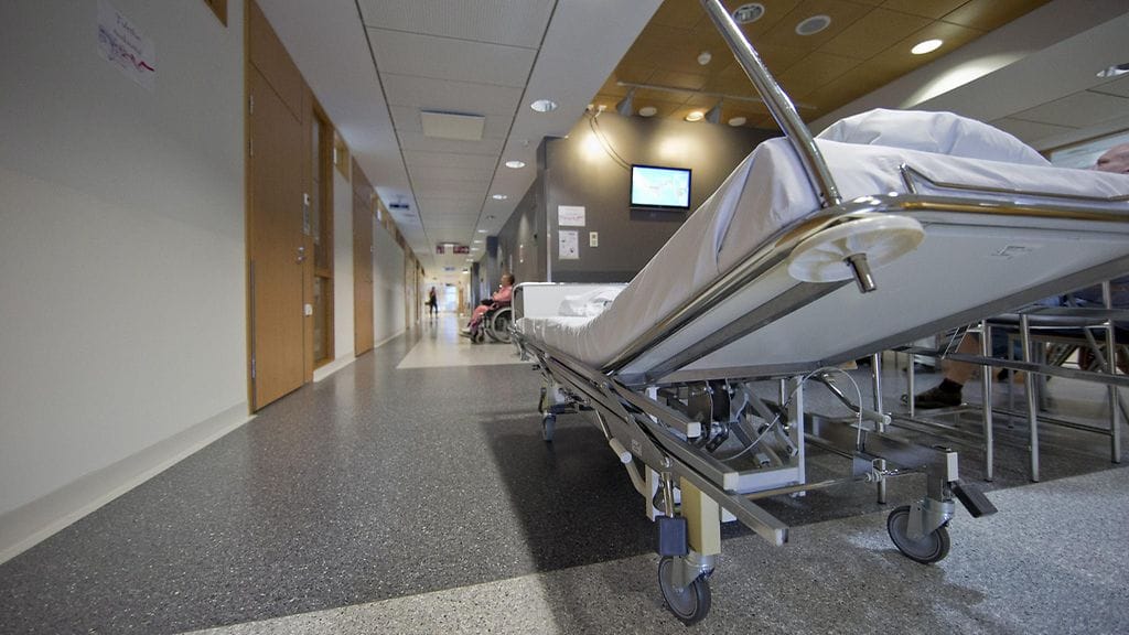 Turun yliopistollisessa sairaalassa hoidetaan harvinaisesta enterovirustyypistä sairastuneita lapsia.