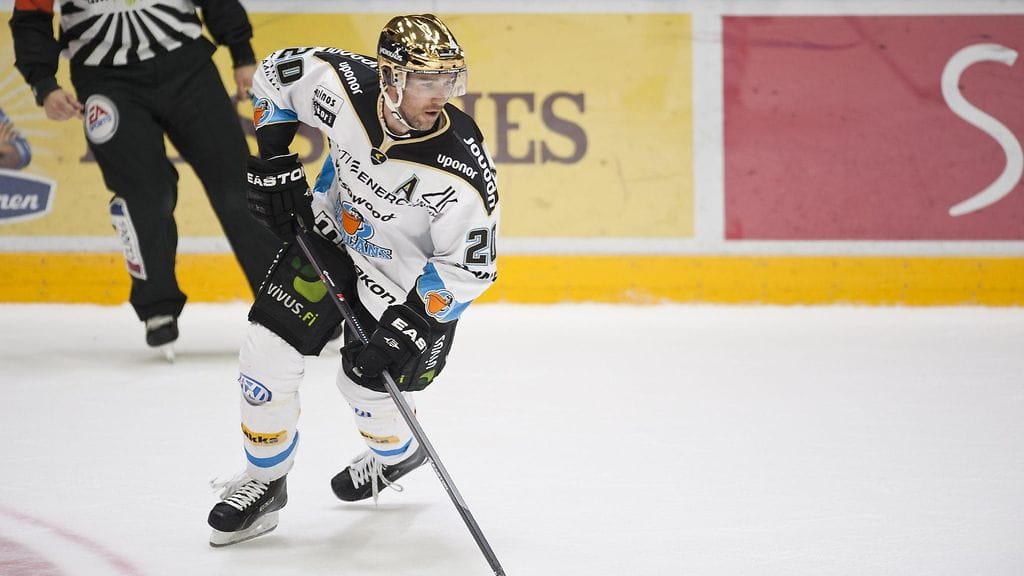 Tommi Paakkolanvaara edusti Suomessa viimeksi Pelicansia.