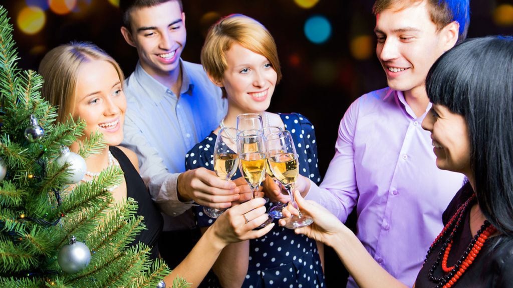 Näin jutustelet luontevasti uusien tuttavuuksien kanssa.