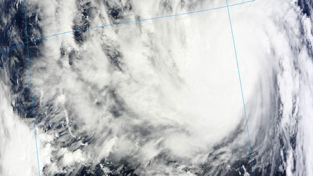 Hagupitin tieltä on evakuoitu yli miljoona ihmistä.