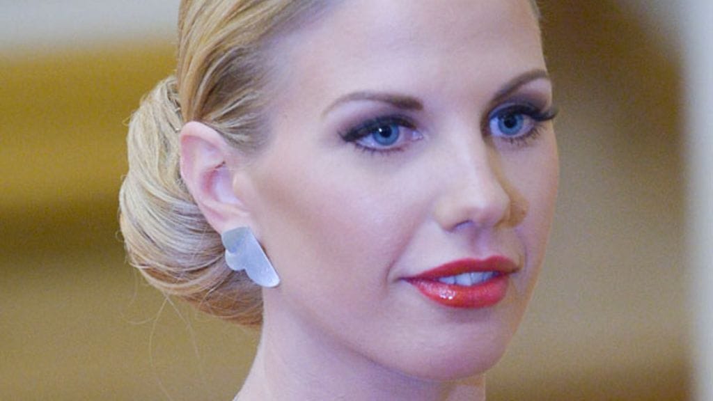 Emilia Lagus odottaa lasta.