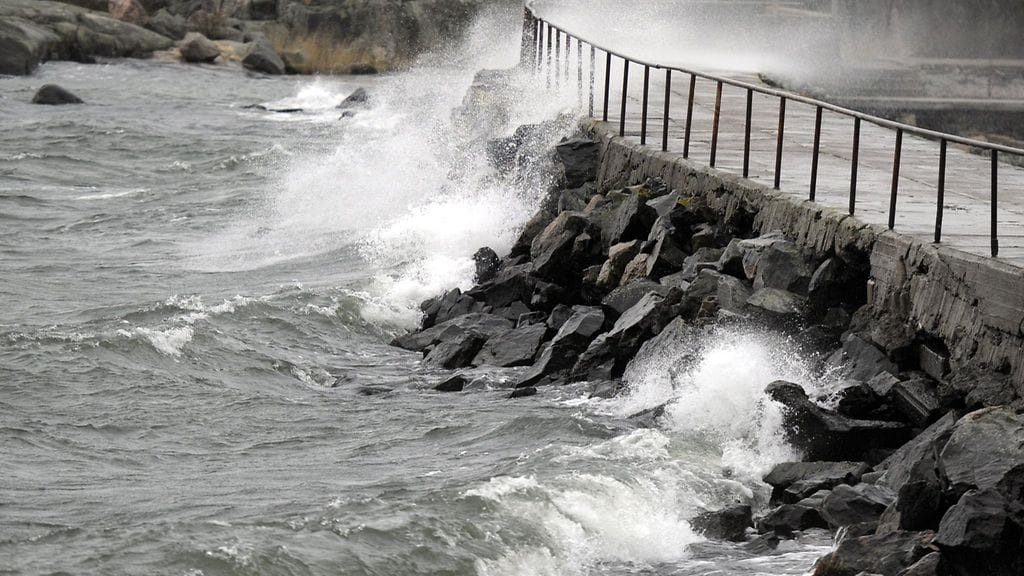 Tuuli on ennusteiden mukaan kovaa myös alueilla, joissa kärsittiin eniten viikonloppuna sähkökatkoista.