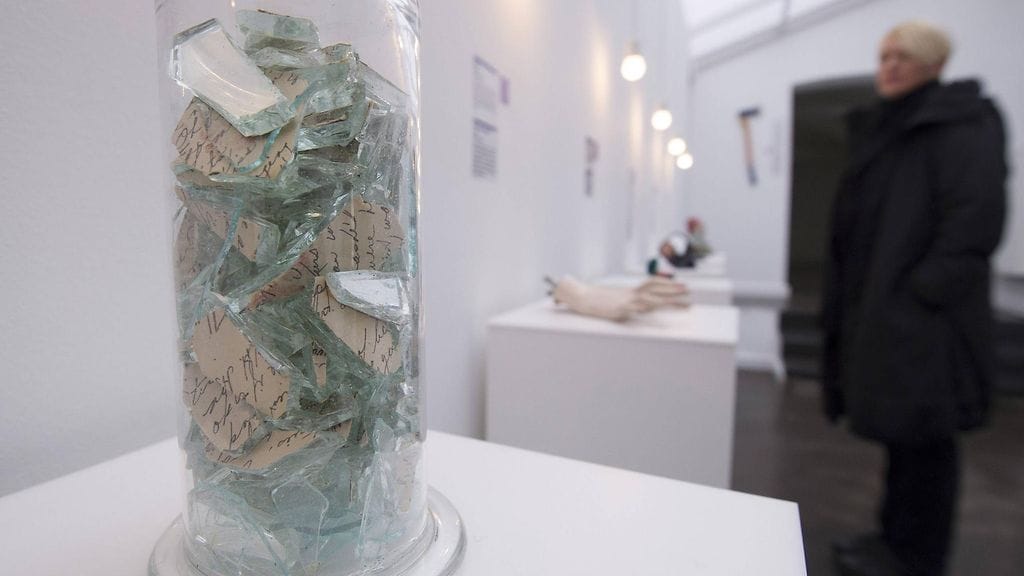 särkyneiden_parisuhteiden_museo