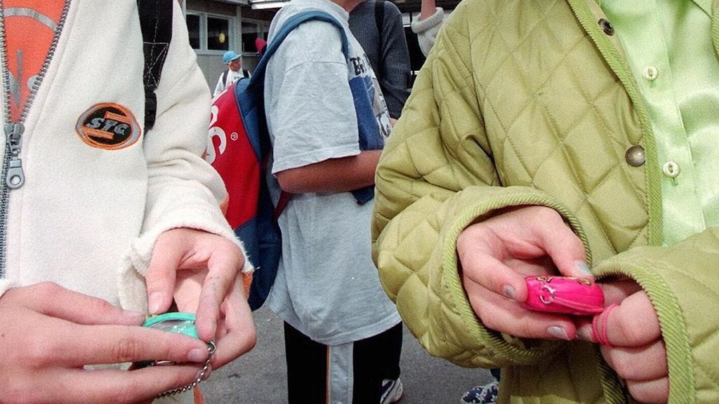 Lapsia ja tamagotchit