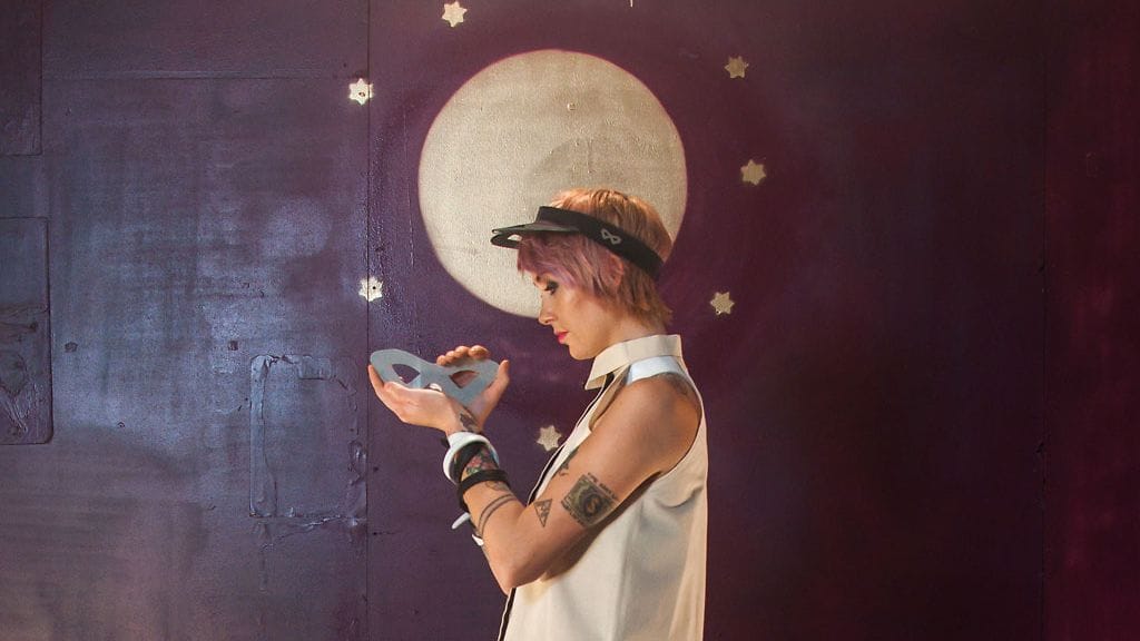 Arvostavatko suomalaiset kotimaista käsityötä? Kuva Burlesque Tsunami.