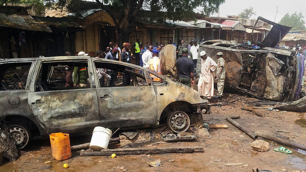 Ainakin 20 ihmistä kuoli pommi-iskussa Gombessa, Nigeriassa myös 22.12.2014. Iskun epäillään olleen Boko Haram -terroristijärjestön tekemä. Kuva ei liity uusimpaan iskuun.