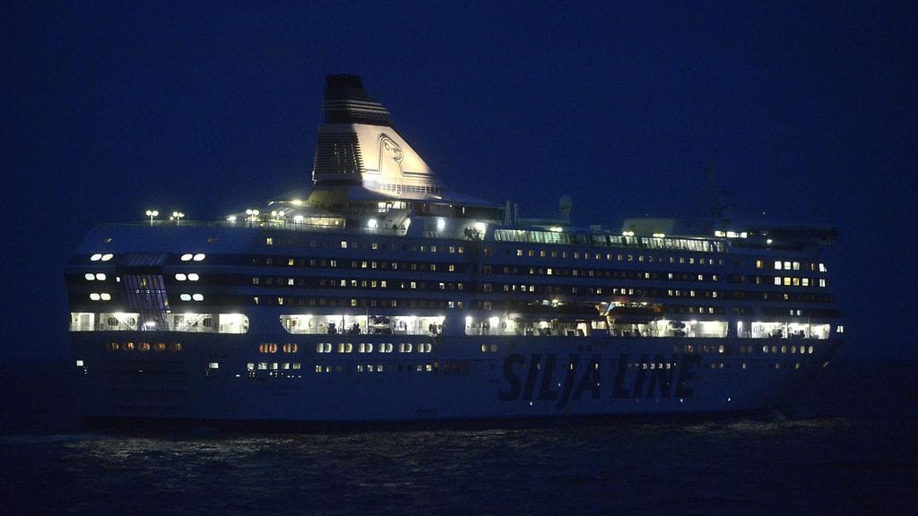 Silja Serenade matkalla myrskyyn viime vuoden lokakuussa.