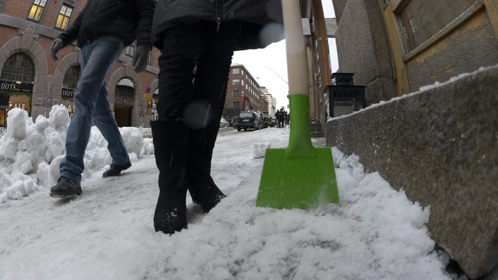 Huomenna sää lauhtuu etelässäkin. Lauantaina pakkasta on enää 10-25 astetta koko maassa. Länsirannikolla on lauhinta ja maan itäosassa kylmintä.