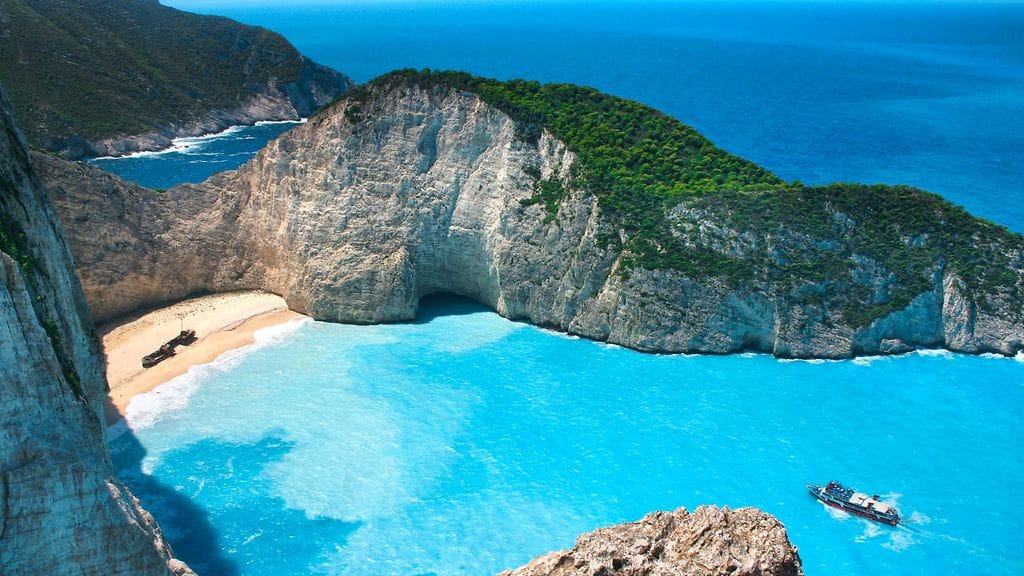 Zakynthos-saari Joonianmerellä.