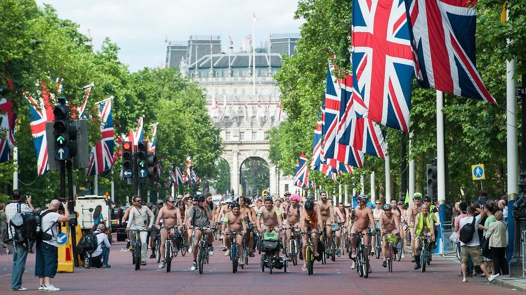 Naked Bike Ride vuonna 2014 Lontoossa.