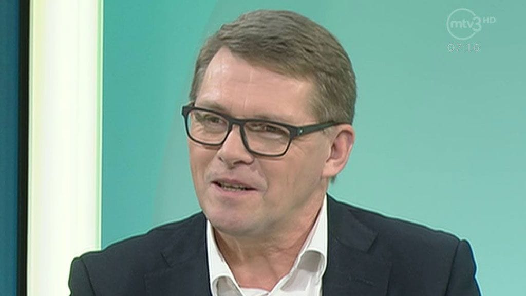 Vanhanen korvaa puheenjohtajana Antti Kaikkosen, joka siirtyi keskustan eduskuntaryhmän johtoon Vanhasen tilalle.