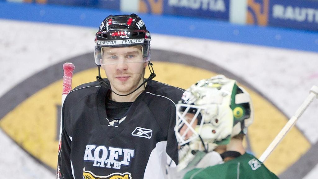 Jesse Niinimäki Ilveksen treeneissä keväällä 2012.