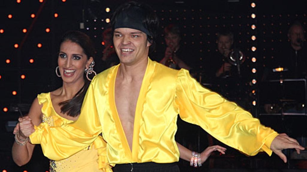 Nasima Razmyarin ja Jani Rasimuksen salsa. Kuva: MTV3.