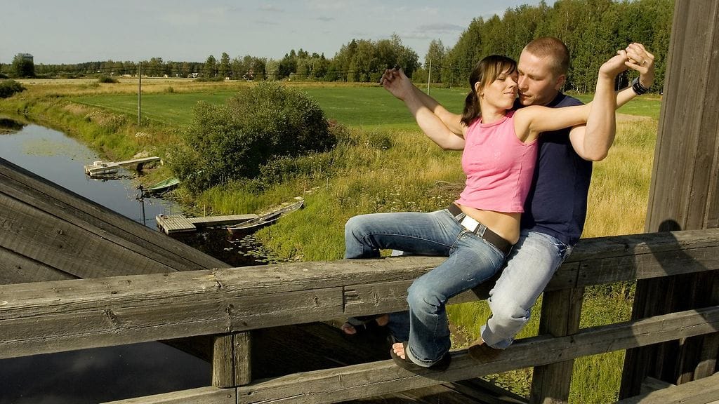 Uuden selvityksen mukaan 36 prosenttia suomalaisista on pettänyt aviopuolisoaan.