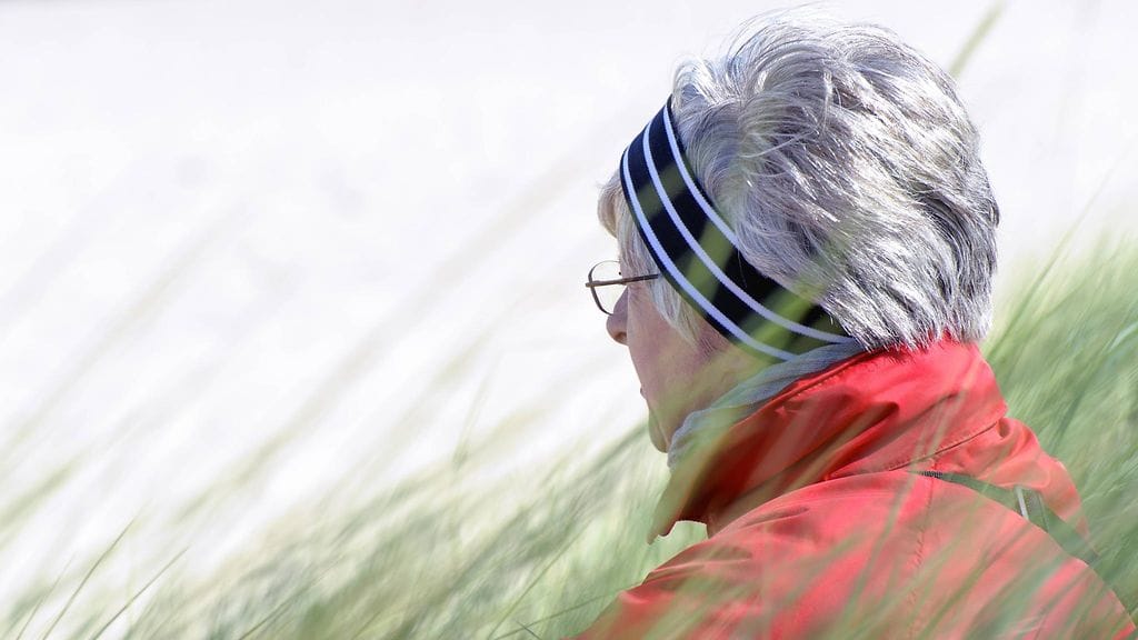 Ennen kuin alat miettiä, miltä muista tuntuu, tarkastele ensin omia tunteitasi. Kuvituskuva.