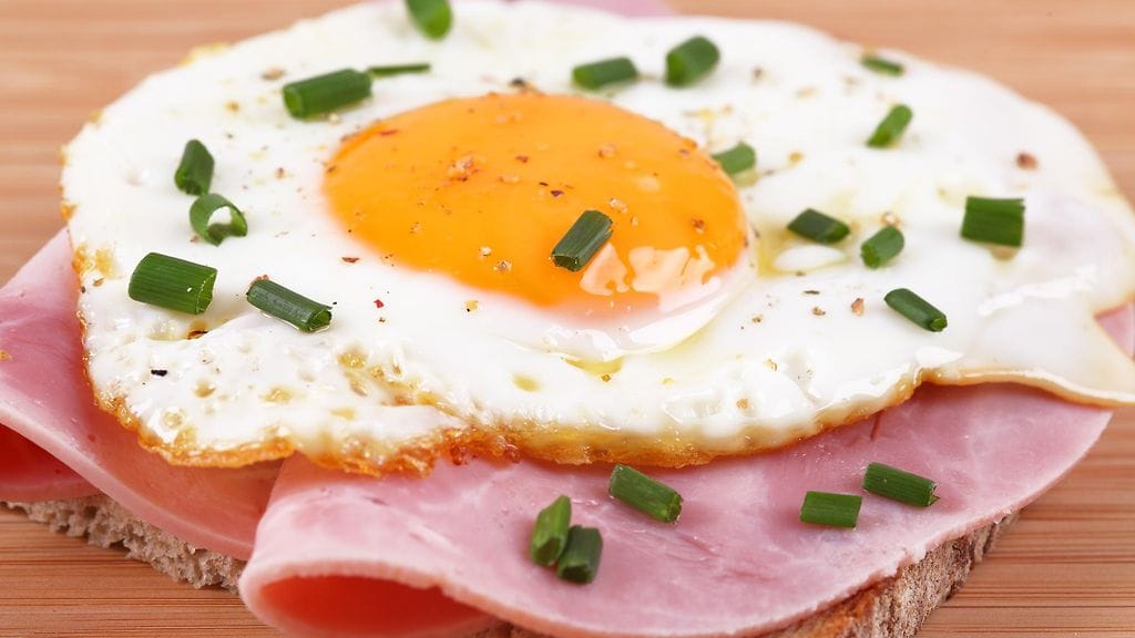 Jamesin aisteissa Justin Bieberin hitti maistuu kananmunalta ja Lontoossa sijaitseva metroasema kinkulta.