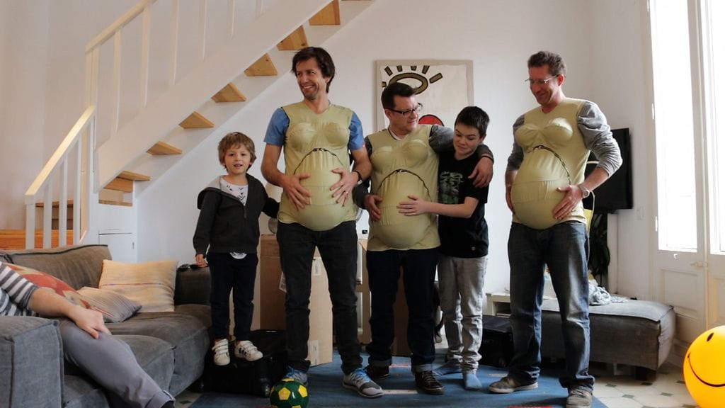 Miehet kokeilevat, millaista on olla raskaana