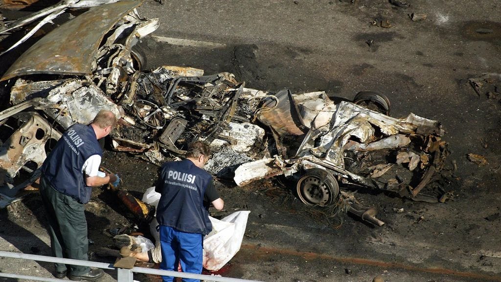 Kampin autopommin tuhoja vuonna 2002.