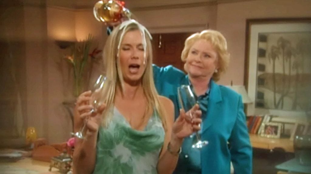 Kauniit ja rohkeat: Brooke ja Stephanie (Katherine Kelly Lang ja Susan Flannery).