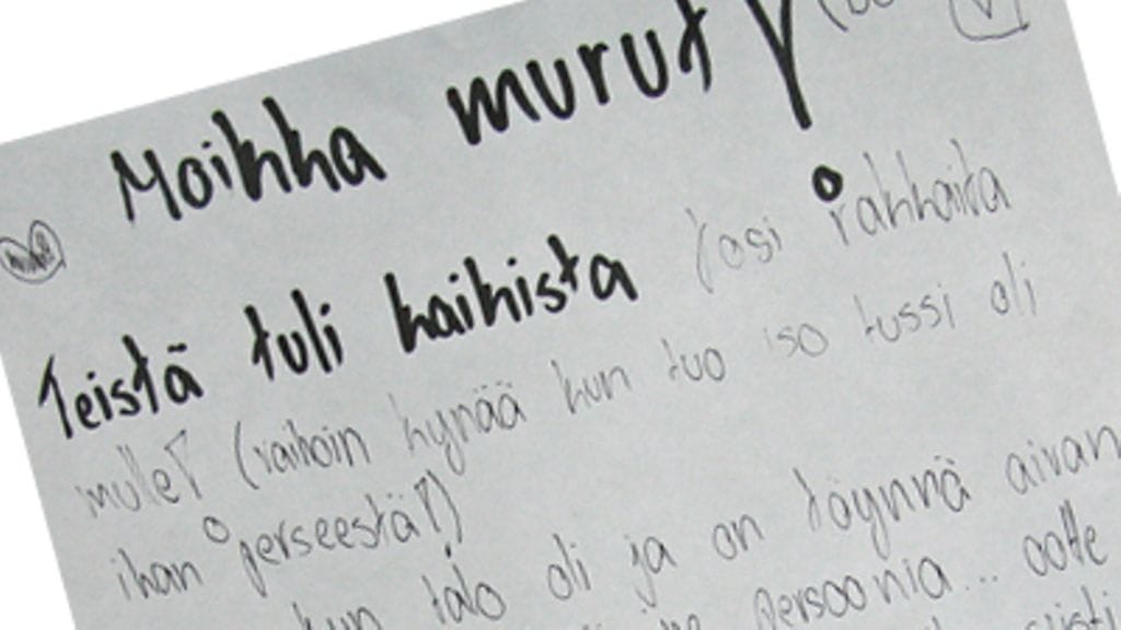 Jaana lähetti jämäkät terveiset Idols-finalisteille. Kuva: MTV3.