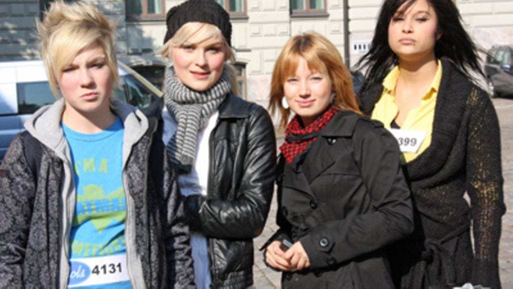 Katariina, Hanna, Taru ja Janita passitettiin kotiin Idolsista. Kuva: MTV3.