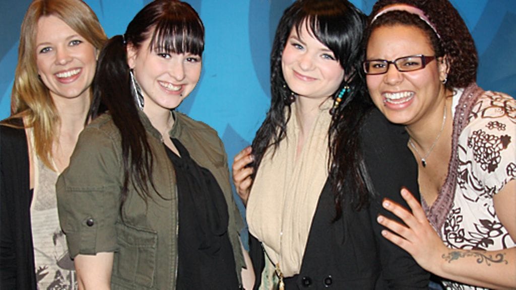 Idols-tähdet Lotta Sandholm, Anna Paatero, Hennariikka Syvänne ja Fatima Koroma.
