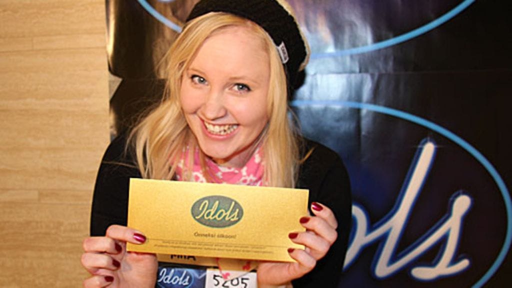 Miia Palttala nappasi jatkopaikan Idolsin Helsingin koelauluista.