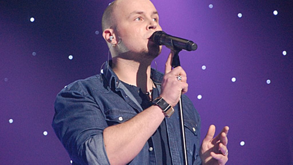 Jerkka Virtanen lauloi ystävän muistolle.