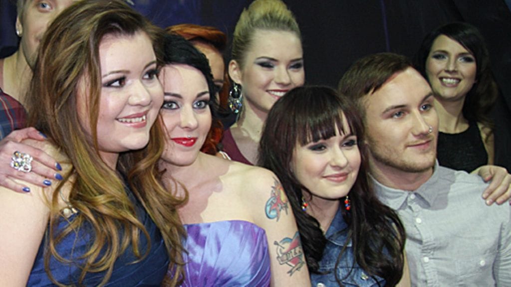 Idols-laulajat finaalilähetyksen jälkeen.