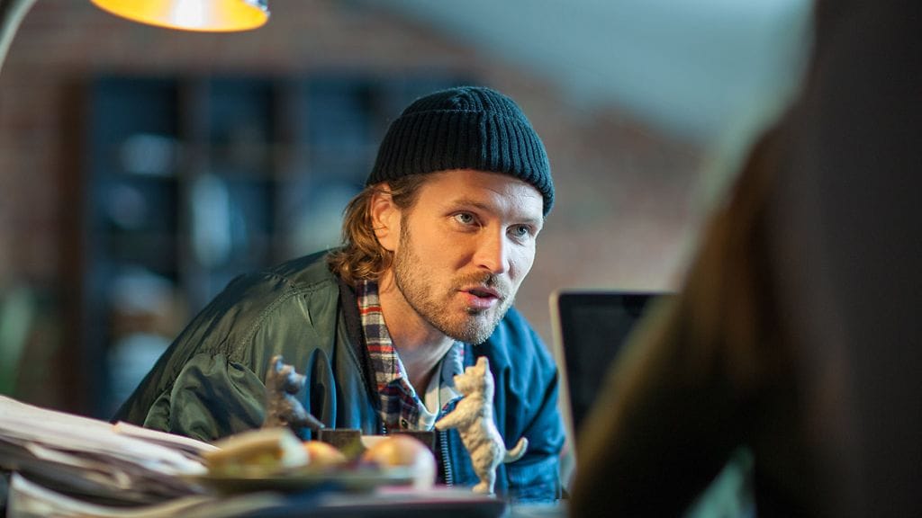 Kai Vaine näyttelee Markoa Hinnalla millä hyvänsä -sarjassa.