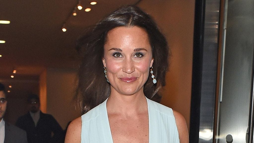 Pippa Middleton piti puheen gaalassa Lontoossa.